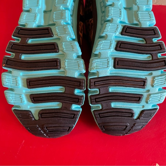 Crazy Train Leopard Turquoise Blue Black Tennis Shoes Lace Up Size 9 Sneakers - Picture 7 of 12